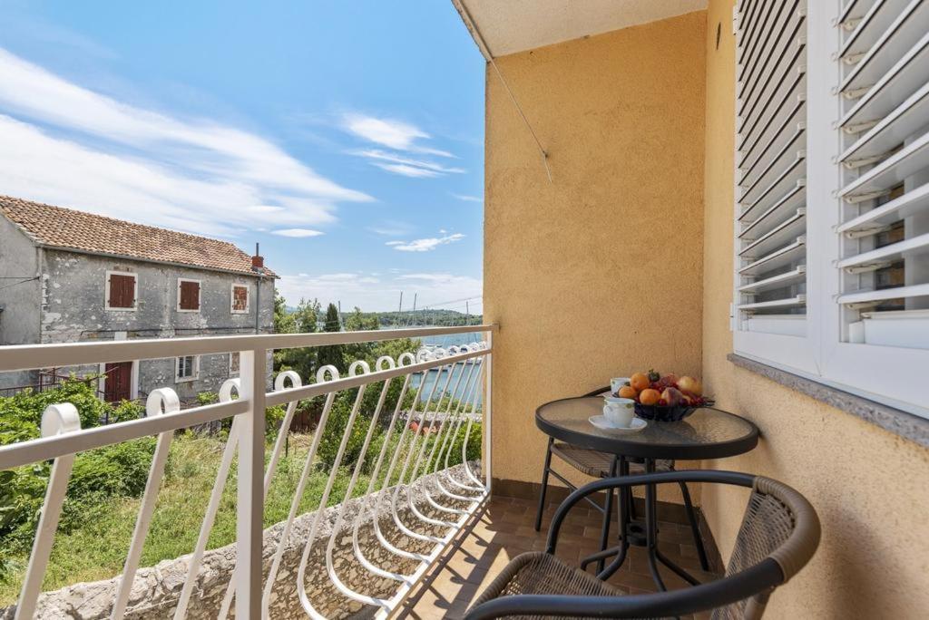 Apartments Tara, Sibenik - Mandalina Exterior foto